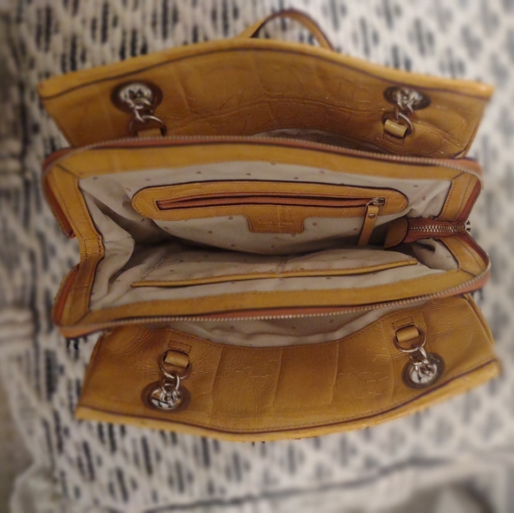 Kate Spade hand bag - Picture 3 of 7